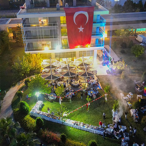 YAZA MERHABA PARTİSİ